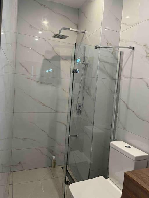 Luxueux Appartements - 2 Pieces Ou 4 Pieces - Quartiers Prises D'Almadies Et Ngor" Dakar Exterior photo