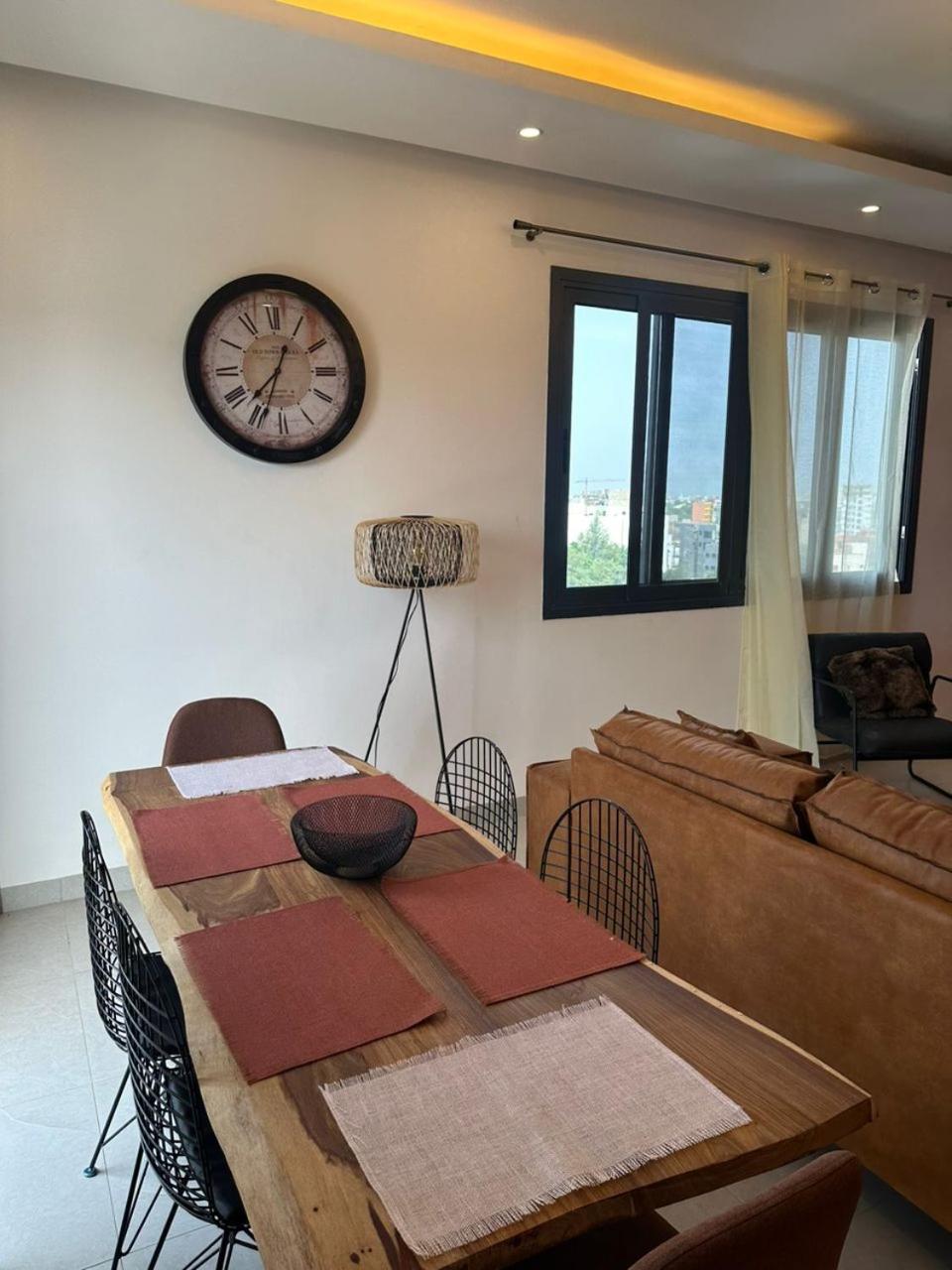 Luxueux Appartements - 2 Pieces Ou 4 Pieces - Quartiers Prises D'Almadies Et Ngor" Dakar Exterior photo